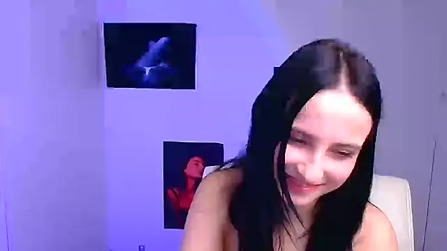 Snapshot of Sara_djefri chatting on 01-11-25, 04:57 Sara djefri online show from 01-11-25, 04:57