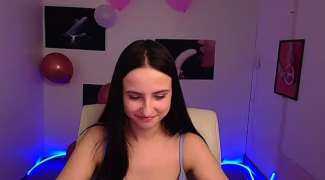 Snapshot of Sara_djefri chatting on 03-08-25, 03:13 Sara djefri online show from 03-08-25, 03:13