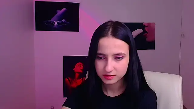 Snapshot of Sara_djefri chatting on 01-21-25, 12:29 Sara djefri online show from 01-21-25, 12:29