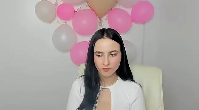 Snapshot of Sara_djefri chatting on 03-06-25, 12:52 Sara djefri online show from 03-06-25, 12:52