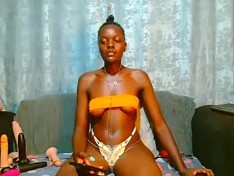 VANESAAMBER23 online show from 11-12-25, 07:29