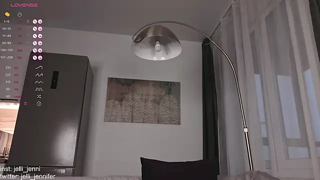 jelli jenni online show from 10-30-25, 02:04