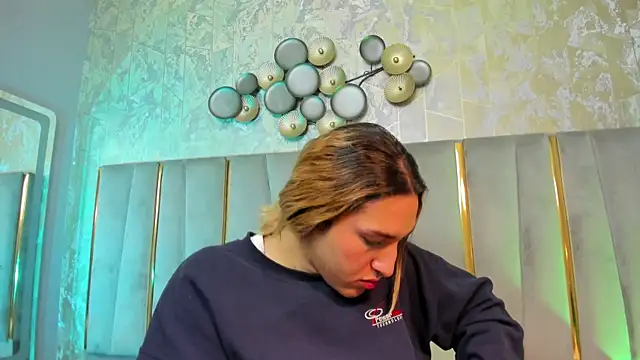 TomLondon  online show from 02-04-26, 02:12