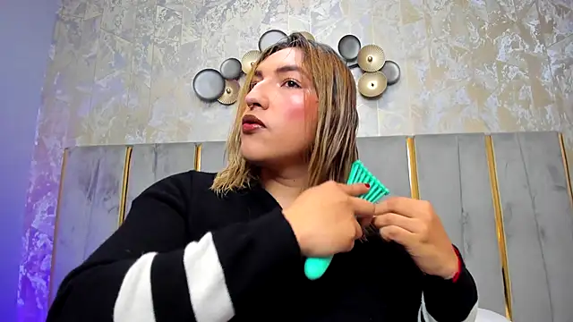 TomLondon  online show from 11-28-25, 12:05