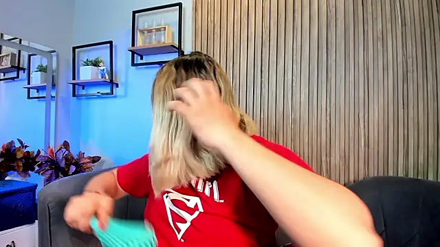 TomLondon  online show from 02-05-26, 06:48