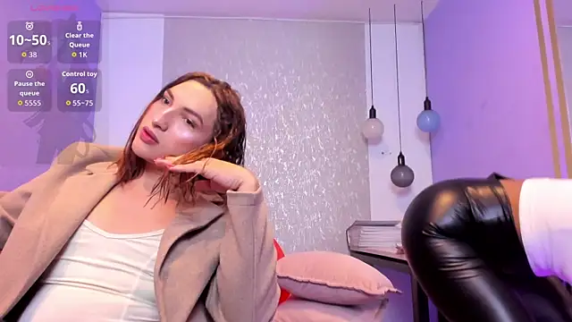 TomLondon  online show from 07-04-26, 12:21