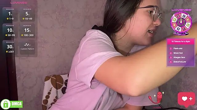 Snapshot of the_princese chatting on 11-04-25, 05:50 the princese online show from 11-04-25, 05:50