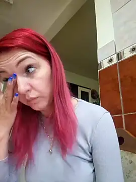 Snapshot of Evadesirex46 chatting on 05-21-26, 06:44 Evadesirex46 online show from 05-21-26, 06:44