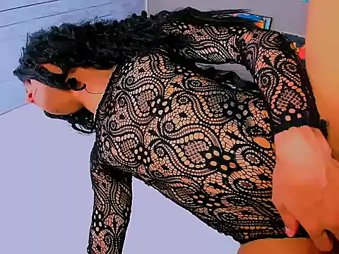nathasha-hotts online show from 06-18-26, 01:16