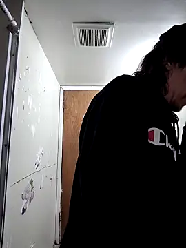 Lilsmokeshow017 online show from 10-28-25, 06:40