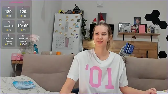 Girl alone home online show from 01-08-26, 03:45