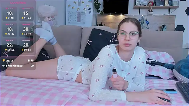 Girl alone home online show from 03-07-26, 04:08