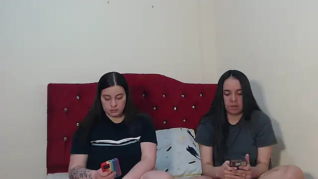 Lola barbara online show from 10-13-25, 12:40