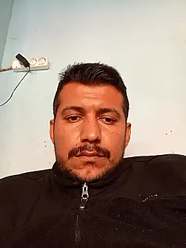 Snapshot of Adana1994 chatting on 01-16-26, 01:15 Adana1994 online show from 01-16-26, 01:15