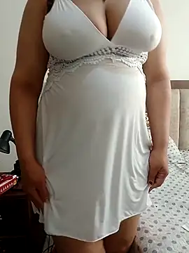 Snapshot of Saakoora chatting on 04-25-26, 10:51 Saakoora online show from 04-25-26, 10:51