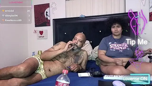 MrAndMrsCrook online show from 01-09-26, 02:40