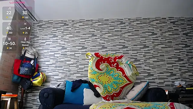 Snapshot of VioletaGomezCo chatting on 02-15-26, 03:33 VioletaGomezCo online show from 02-15-26, 03:33