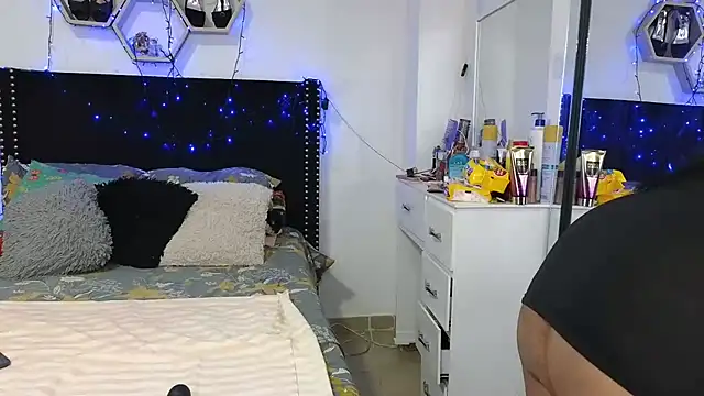 charlotte 077 online show from 02-09-26, 02:53