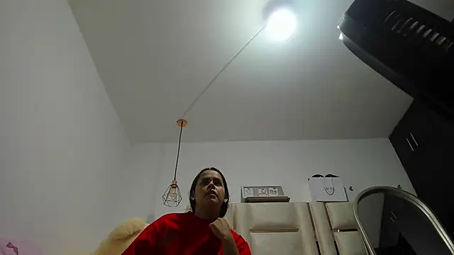 Snapshot of Zoebraham chatting on 07-14-26, 05:30 Zoebraham online show from 07-14-26, 05:30