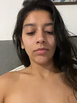 Snapshot of BrittanyDiaz chatting on 05-19-26, 02:07 BrittanyDiaz online show from 05-19-26, 02:07