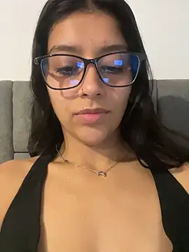 Snapshot of BrittanyDiaz chatting on 05-05-26, 07:28 BrittanyDiaz online show from 05-05-26, 07:28