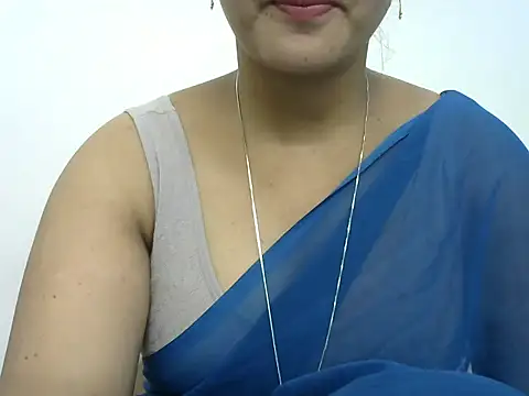 Snapshot of rashmika_reddy chatting on 05-22-26, 04:27 rashmika reddy online show from 05-22-26, 04:27