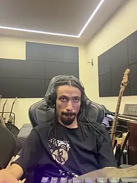 hotcamboy420 online show from 01-14-26, 04:05