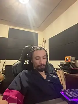 hotcamboy420 online show from 12-21-25, 04:03