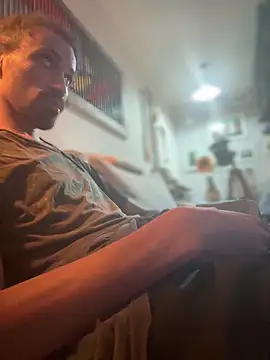 Snapshot of hotcamboy420 chatting on 01-31-25, 02:15 hotcamboy420 online show from 01-31-25, 02:15