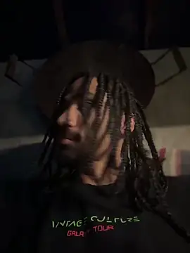 Snapshot of hotcamboy420 chatting on 02-21-25, 05:24 hotcamboy420 online show from 02-21-25, 05:24