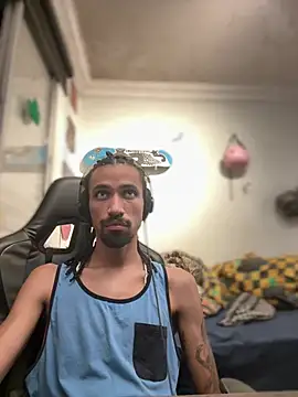 Snapshot of hotcamboy420 chatting on 02-17-25, 03:25 hotcamboy420 online show from 02-17-25, 03:25