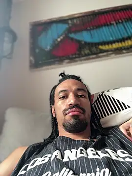 Snapshot of hotcamboy420 chatting on 02-19-25, 06:54 hotcamboy420 online show from 02-19-25, 06:54