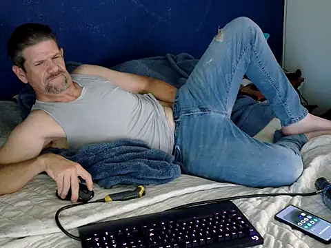 Snapshot of allenspuninfla chatting on 10-14-25, 03:56 allenspuninfla online show from 10-14-25, 03:56