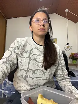 karlamorris  online show from 02-04-26, 01:28