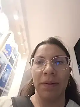 karlamorris  online show from 11-05-25, 01:47