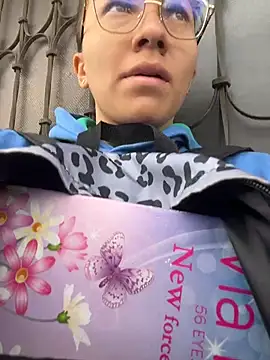 karlamorris  online show from 04-13-26, 01:04