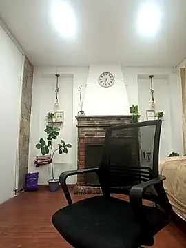 Snapshot of karlamorris_ chatting on 09-23-25, 01:29 karlamorris online show from 09-23-25, 01:29