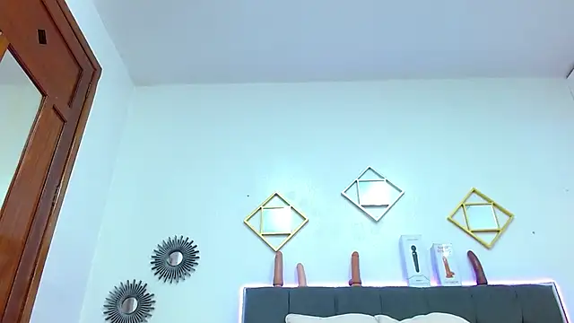 Snapshot of karlamorris_ chatting on 03-12-25, 05:17 karlamorris online show from 03-12-25, 05:17