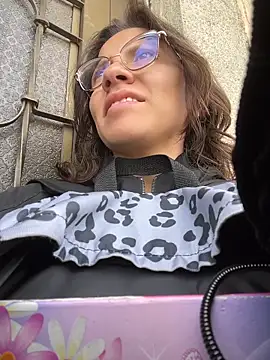 karlamorris  online show from 04-09-26, 01:06