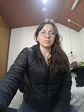 karlamorris  online show from 12-17-25, 01:27