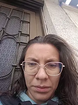 karlamorris  online show from 12-22-25, 01:33