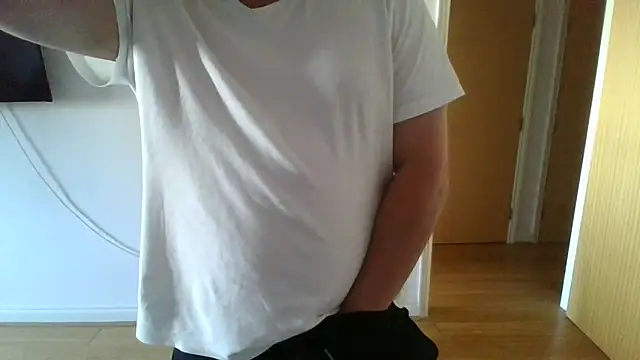 Snapshot of Nizzlivecam chatting on 04-25-26, 06:49 Nizzlivecam online show from 04-25-26, 06:49