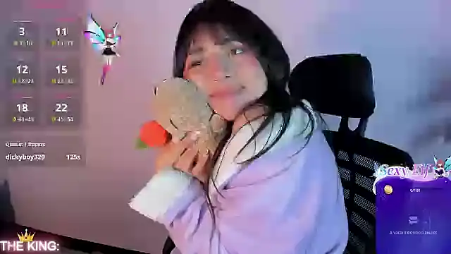 Snapshot of Sophy_SmileSweet chatting on 02-03-25, 02:45 Sophy SmileSweet online show from 02-03-25, 02:45