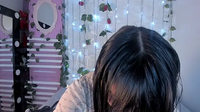 Snapshot of Sophy_SmileSweet chatting on 02-07-25, 11:45 Sophy SmileSweet online show from 02-07-25, 11:45
