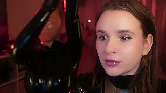 Snapshot of Jantrlatex chatting on 12-11-24, 09:23 Jantrlatex online show from 12-11-24, 09:23