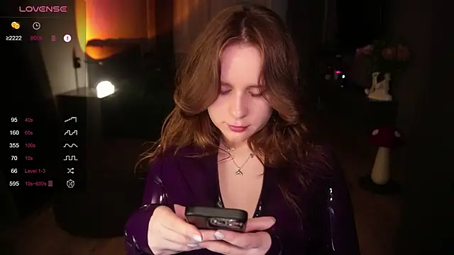 Jantrlatex online show from 06-19-26, 07:30