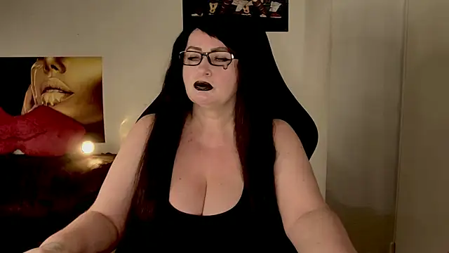 Snapshot of NannaGlossa chatting on 07-05-26, 10:44 NannaGlossa online show from 07-05-26, 10:44