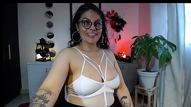 Lust Mom41 online show from 10-15-25, 06:49
