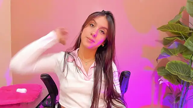 Snapshot of AlanaJones1 chatting on 03-09-25, 03:16 AlanaJones1 online show from 03-09-25, 03:16