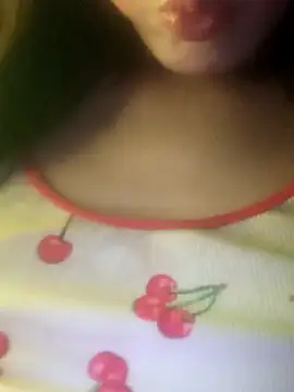Snapshot of youka_tr chatting on 06-11-26, 12:43 youka tr online show from 06-11-26, 12:43